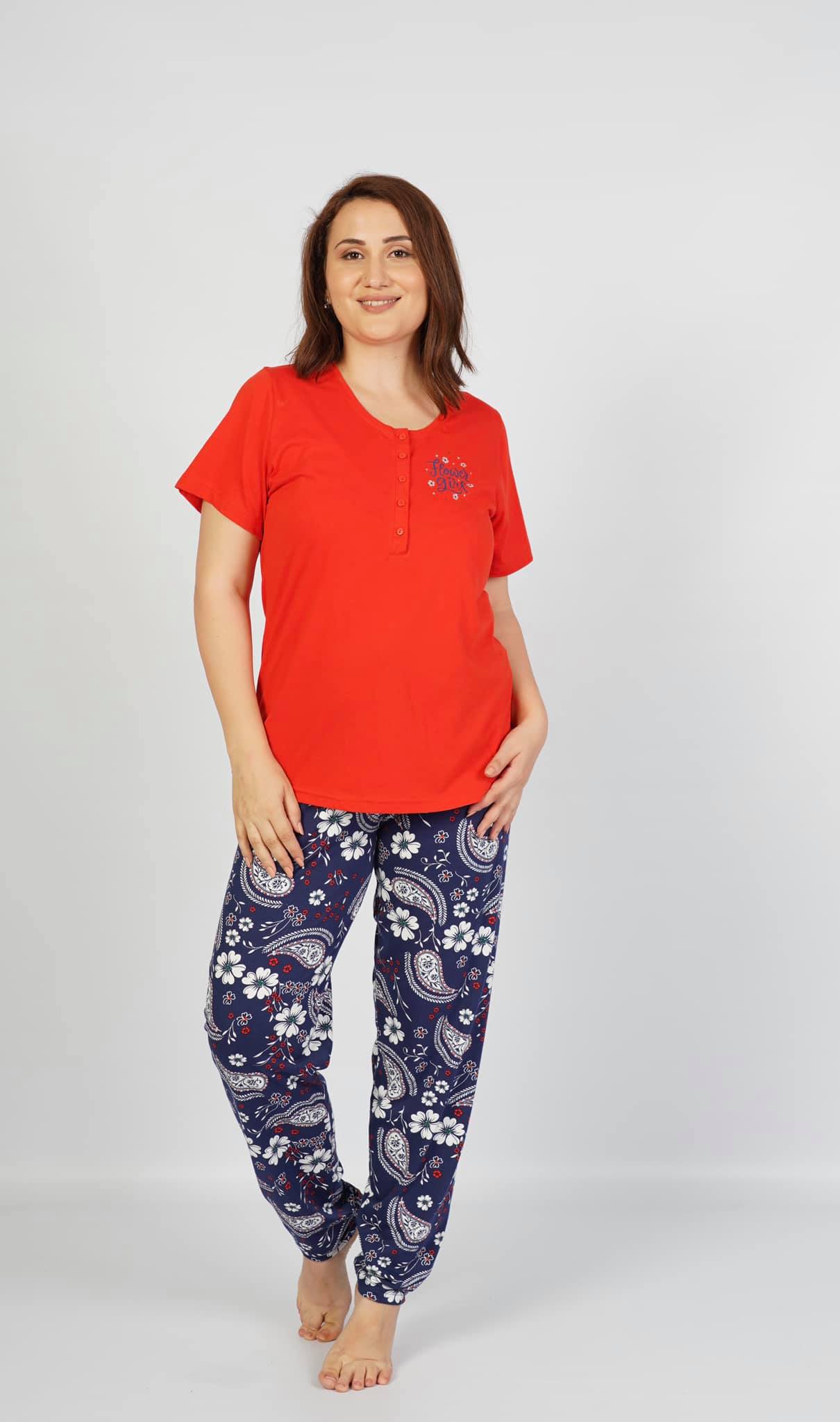 Set pantaloni tricou cu manica scurtă